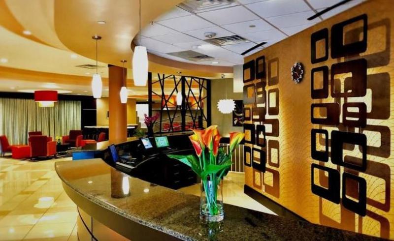 Lux Hotel & Spa, Trademark Collection By Wyndham Арлингтън Екстериор снимка